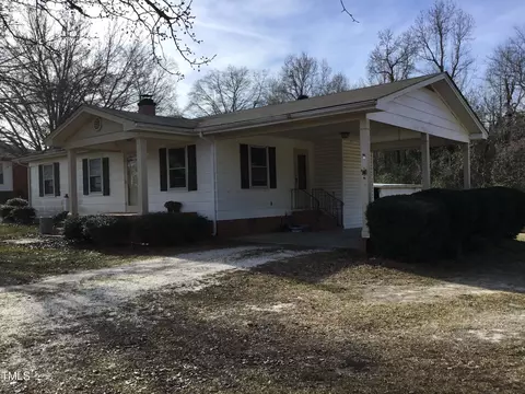 140 Surles, Benson, NC 27504