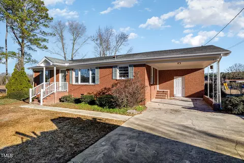 135 Eason Dr, Smithfield, NC 27577 photo 1