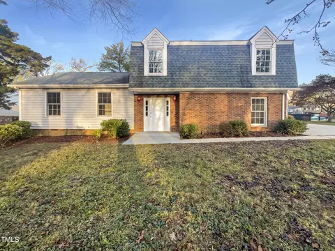 423 Cedar Hl, Raleigh, NC 27609