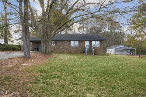 13573 Old Smithfield Rd, Sims, NC 27880