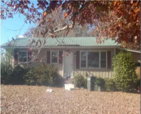 672 Wildlife Rd, Bear Creek, NC 27207