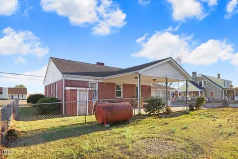 Exterior - 1308 W Main St, Williamston, NC 27892 photo 4 of 8