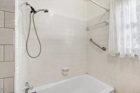 Bath - 1308 W Main St, Williamston, NC 27892 photo 2 of 3