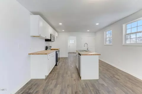 4921 Universal Dr, Wake Forest, NC 27587 photo 8