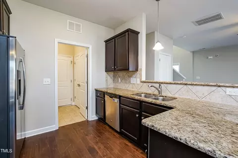 216 E Webber Ln, Clayton, NC 27527 photo 9