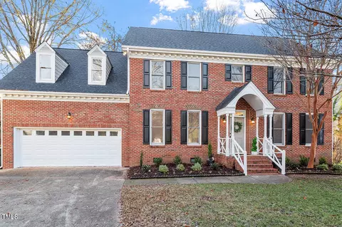 112 Windswept Ln, Cary, NC 27518