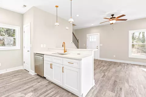 1109 Simmons St, Durham, NC 27701 photo 14