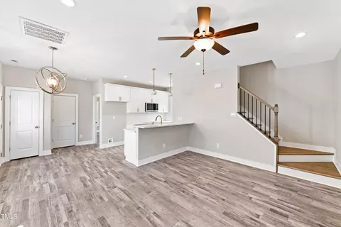 1109 Simmons St, Durham, NC 27701 photo 9
