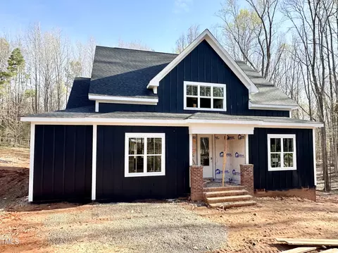 185 Rolling Acres Rd, Youngsville, NC 27596