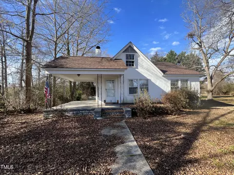 1921 W Waddell Dr, Smithfield, NC 27577
