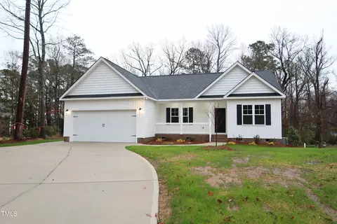 170 Coachmans Cove Rd, Four Oaks, NC 27524