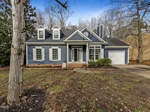704 Beddingfield Dr, Knightdale, NC 27545
