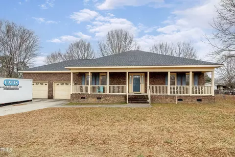 50 Powell Dr, Smithfield, NC 27577