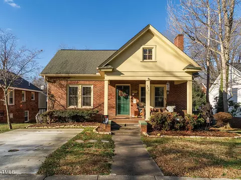 526 Hillcrest Ave, Burlington, NC 27215