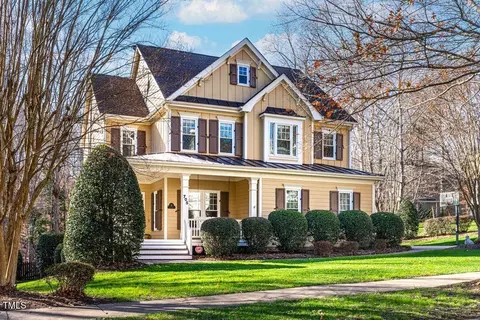 705 Crossway Ln, Holly Springs, NC 27540