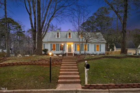 101 Vermel Ct, Cary, NC 27513
