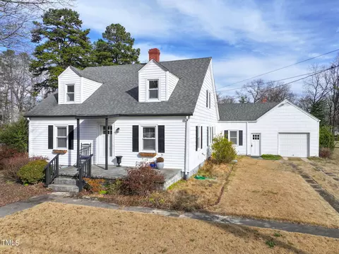 9 Park Ave, Clarksville, VA 23927
