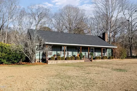 107 Creekside, Selma, NC 27576