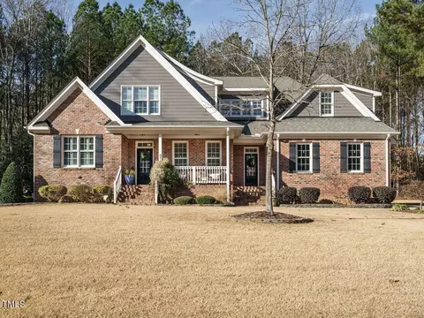 241 Saintsbury Pl, Sanford, NC 27332