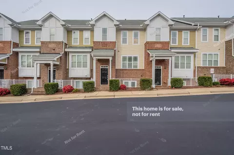 714 Blossom Grove Dr, Cary, NC 27519