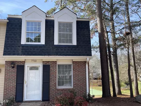 7713 Crown Crest Ct, Raleigh, NC 27615