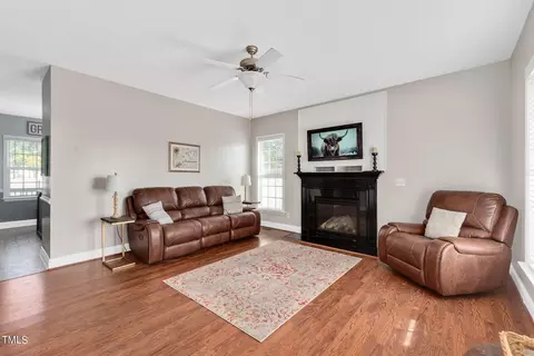100 Viola Ln, Angier, NC 27501 photo 4