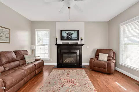 100 Viola Ln, Angier, NC 27501 photo 5