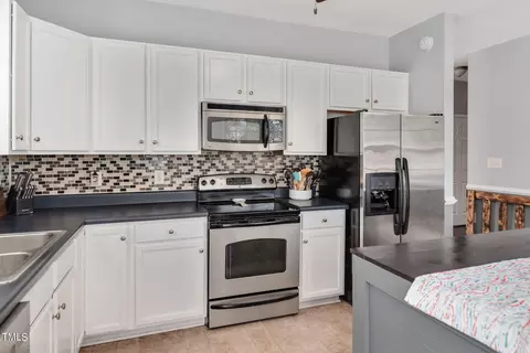 100 Viola Ln, Angier, NC 27501 photo 9