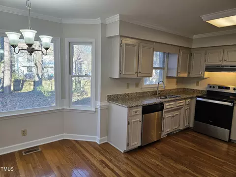12 Cedar Hill Dr, Durham, NC 27713 photo 8