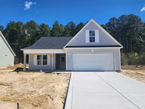 1733 Ragsdale Rd, Hope Mills, NC 28348