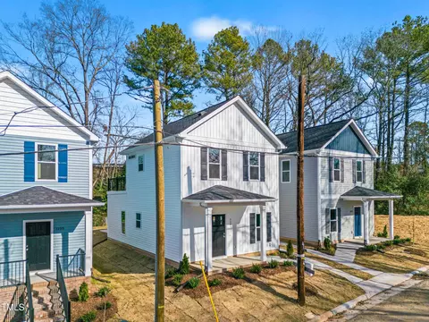 1107 Simmons St, Durham, NC 27701 photo 2