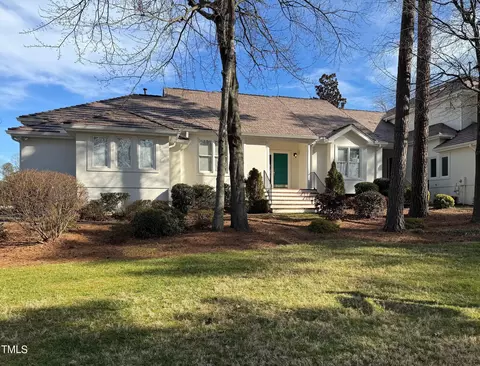 748 Crabtree Crossing Pkwy, Cary, NC 27513