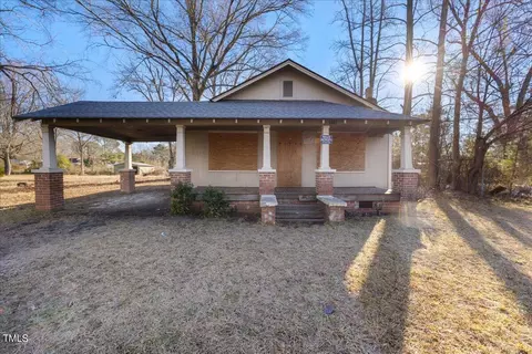 223 S Plymouth St, Fayetteville, NC 28312