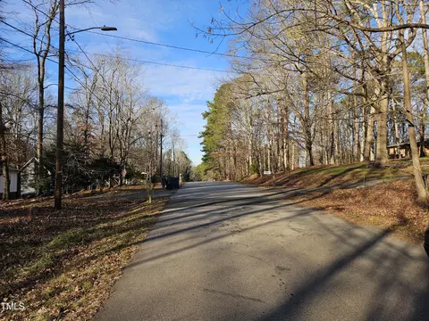 2907 Beech Grove Dr, Durham, NC 27705 photo 3