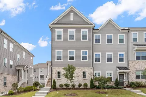 212 Mazarin Ln, Cary, NC 27519