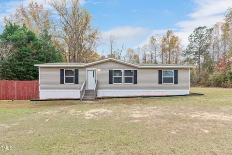 126 Ridge Rd, Angier, NC 27501