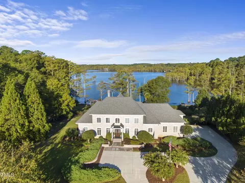 105 Mariah, Four Oaks, NC 27524