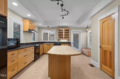 4917 Erwin Rd, Durham, NC 27707 photo 5