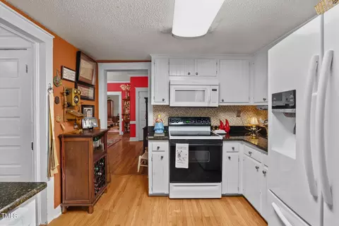 202 E D St, Erwin, NC 28339 photo 8