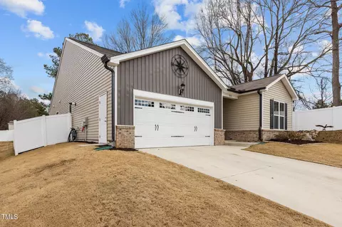 1012 Hazelmist Dr, Wake Forest, NC 27587 photo 3