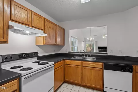 19 Pendleton Ct, Durham, NC 27713 photo 9