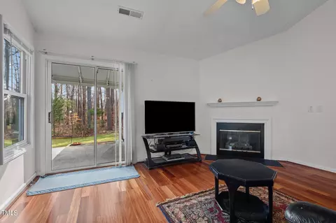 19 Pendleton Ct, Durham, NC 27713 photo 6