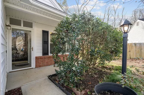 19 Pendleton Ct, Durham, NC 27713 photo 3