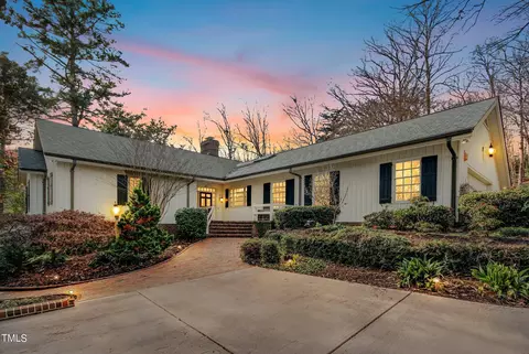 211 Stagecoach Rd, Chapel Hill, NC 27514