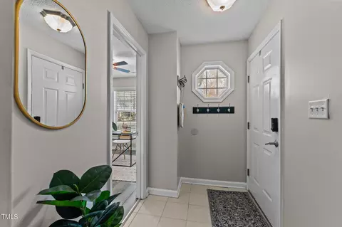 17 Pendleton Ct, Durham, NC 27713 photo 9