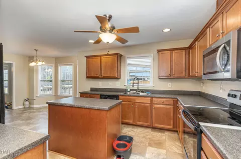 102 Lee Trace Dr, Smithfield, NC 27577 photo 6