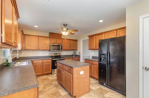 102 Lee Trace Dr, Smithfield, NC 27577 photo 7