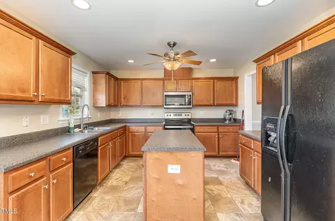 102 Lee Trace Dr, Smithfield, NC 27577 photo 8