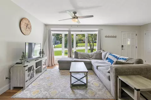 331 Pinecrest Dr, Fayetteville, NC 28305