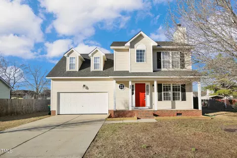 5420 Ahoskie Dr, Hope Mills, NC 28348